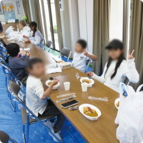 穴虫西こどもスマイルデー〈こども食堂〉